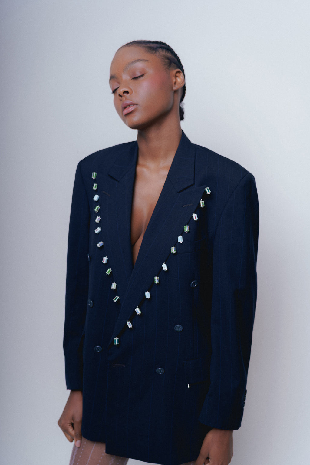 DARK BLUE LAPEL CERAMICS