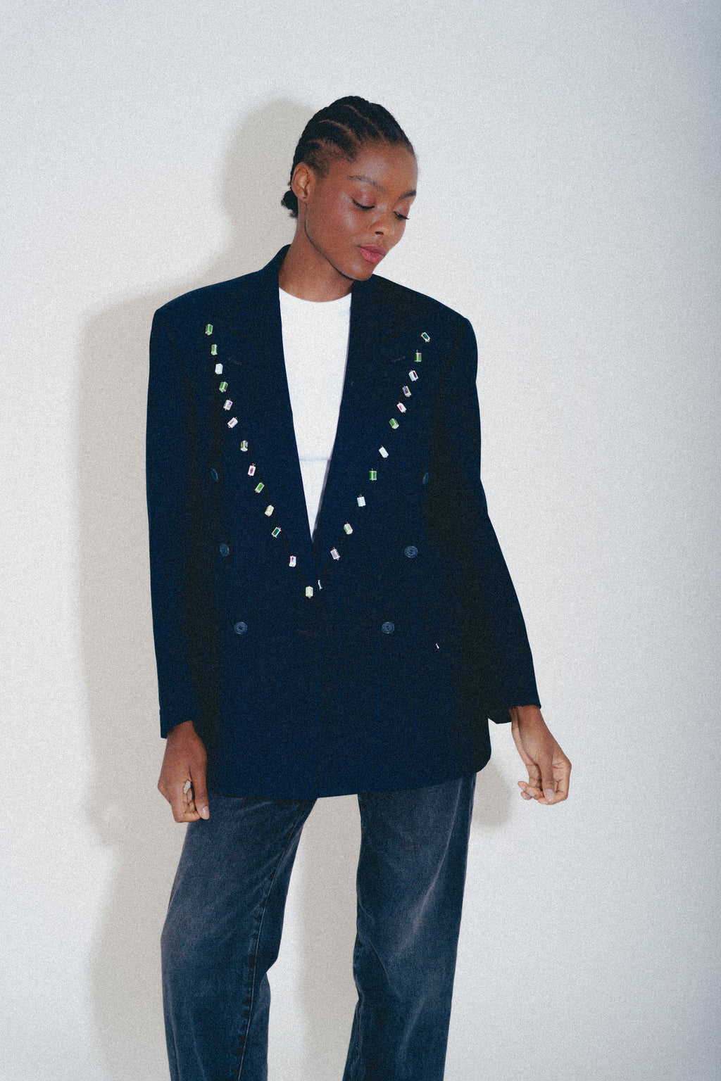 DARK BLUE LAPEL CERAMICS