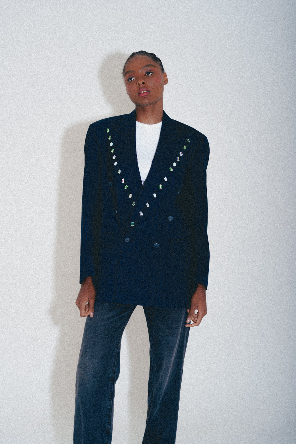 DARK BLUE LAPEL CERAMICS